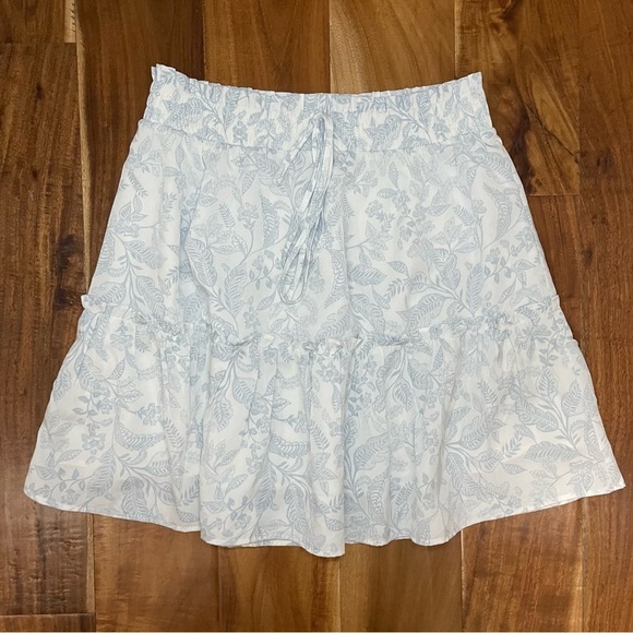 Urban Outfitters Dresses & Skirts - Urban Outfitters Paper Crane Floral Mini Skirt